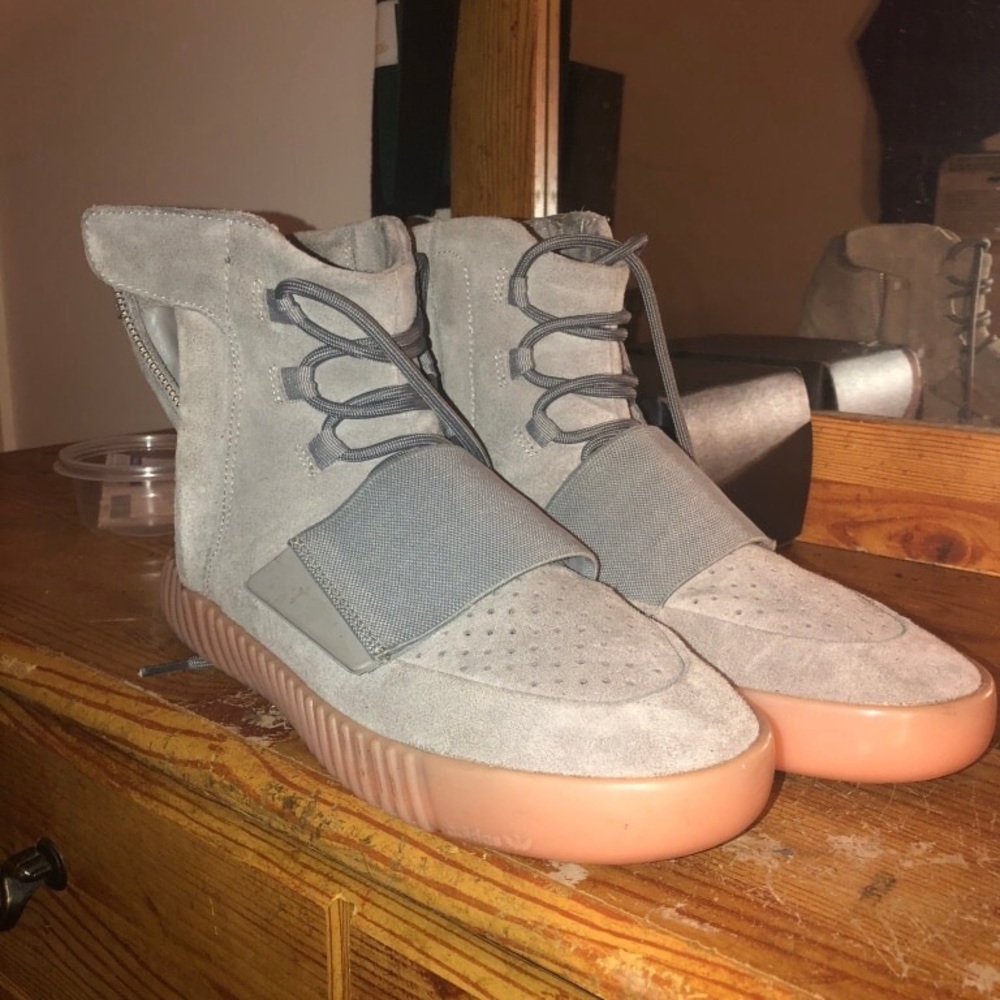 Yeezy 750s 9.5